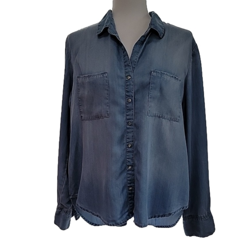 Velvet Heart Snap Front/Tab Chambry Blue Shirt Size Large EUC